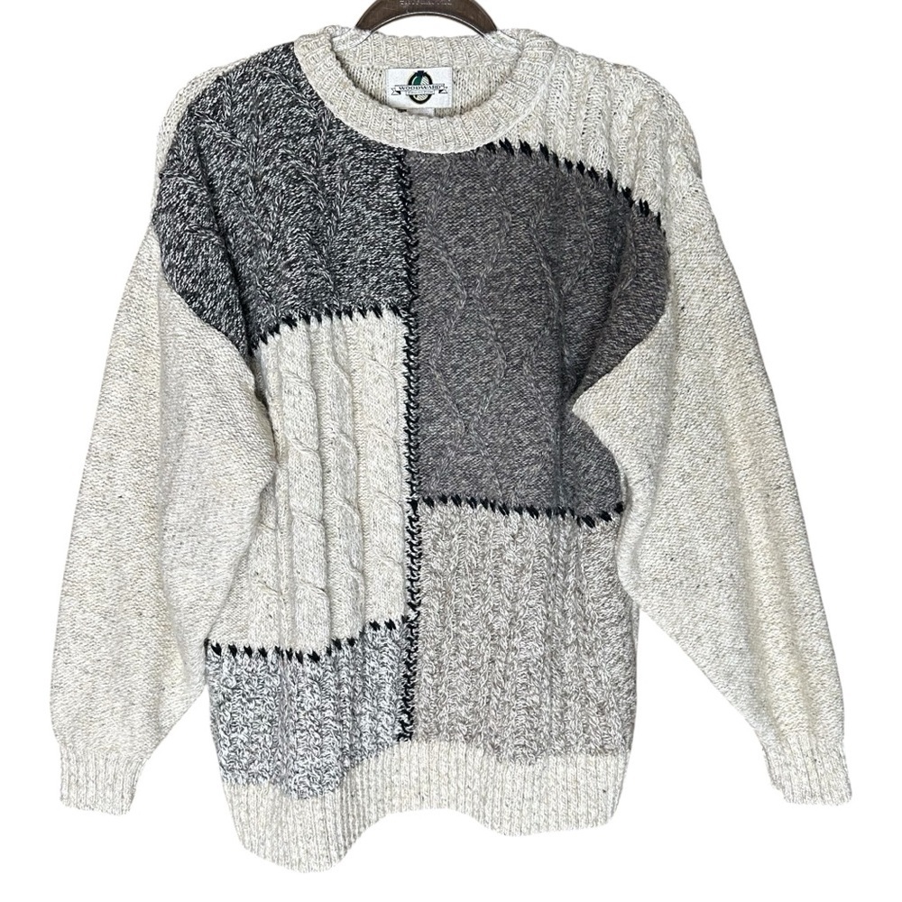Woodward Collection Men’s Vintage Crew Neck Cable Knit Sweater. Size Large